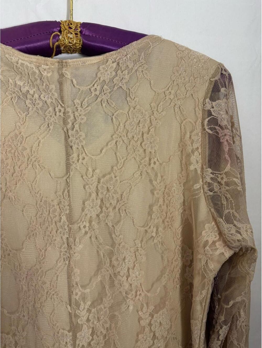 Whimsigoth Romantic Floral Lace V-Neck 3/4 Sleeve Shark-bite Hem Top Size L - Picture 13 of 15